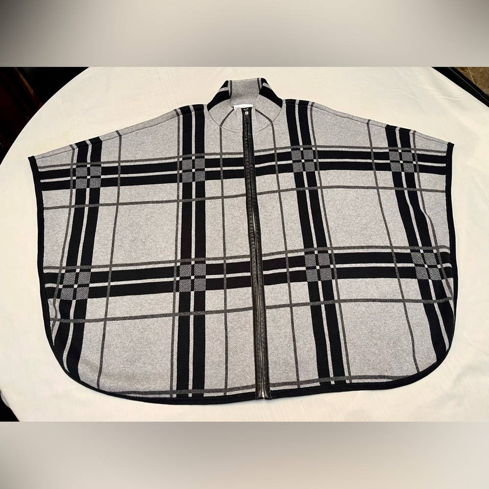 Rafaella Women’s Plaid Zipper Poncho Sweater – Gray & Black Cape Style (NWT) - Picture 3 of 8